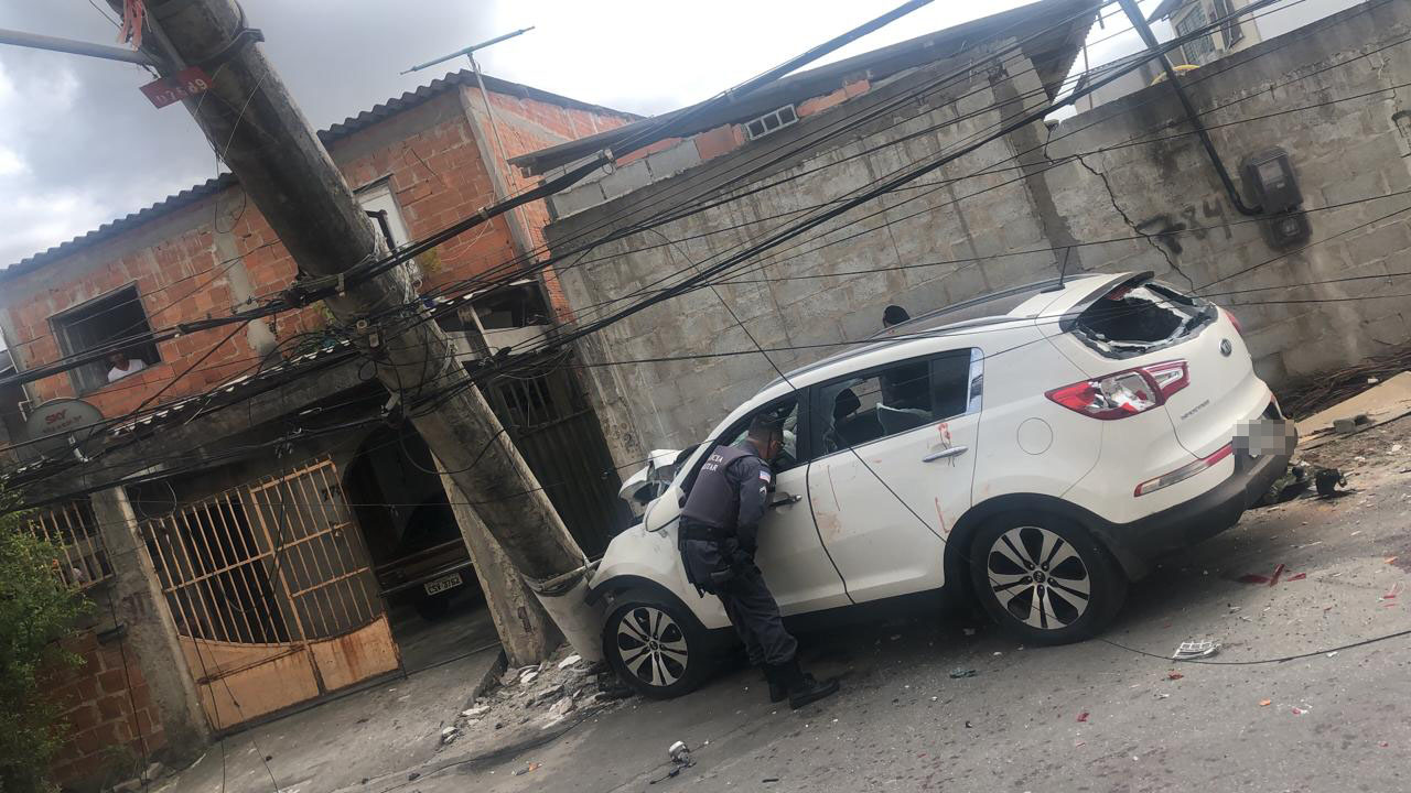 Carro envolvido em acidente acidente em Jardim Guaranhuns, em Vila Velha. (Foto: Divulgação/Guarda Municipal de Vila Velha)