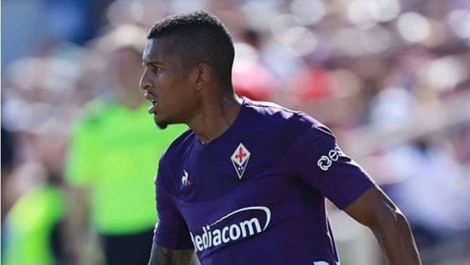 O lateral-esquerdo brasileiro Dalbert, da Fiorentina, se tornou neste domingo (22) a mais nova vítima de racismo no futebol italiano. (Foto: Reprodução/Instagram)