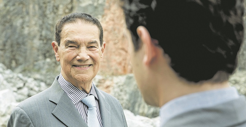Divaldo Franco, 92, é comparado a Chico Xavier, que o chamava de “Trator de Deus (Foto: Divulgação)