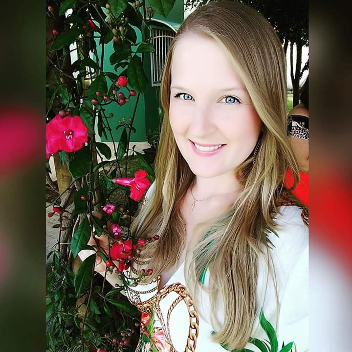 Pâmela morreu em acidente na noite de sábado (Foto: Reprodução)