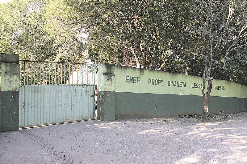 Escola Divaneta Lessa, em Campo Verde, foi escolhida para receber o modelo cívico-militar, do governo federal (Foto: Beto Morais/AT)