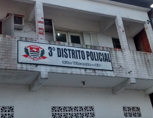 Caso foi registrado no 3º DP de São Vicente, SP (Foto: Google Maps)