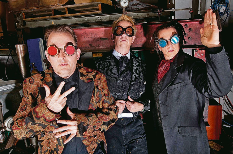 Os americanos do Information Society comemoram os 30 anos do primeiro show do grupo no Brasil (Foto: Divulgação)