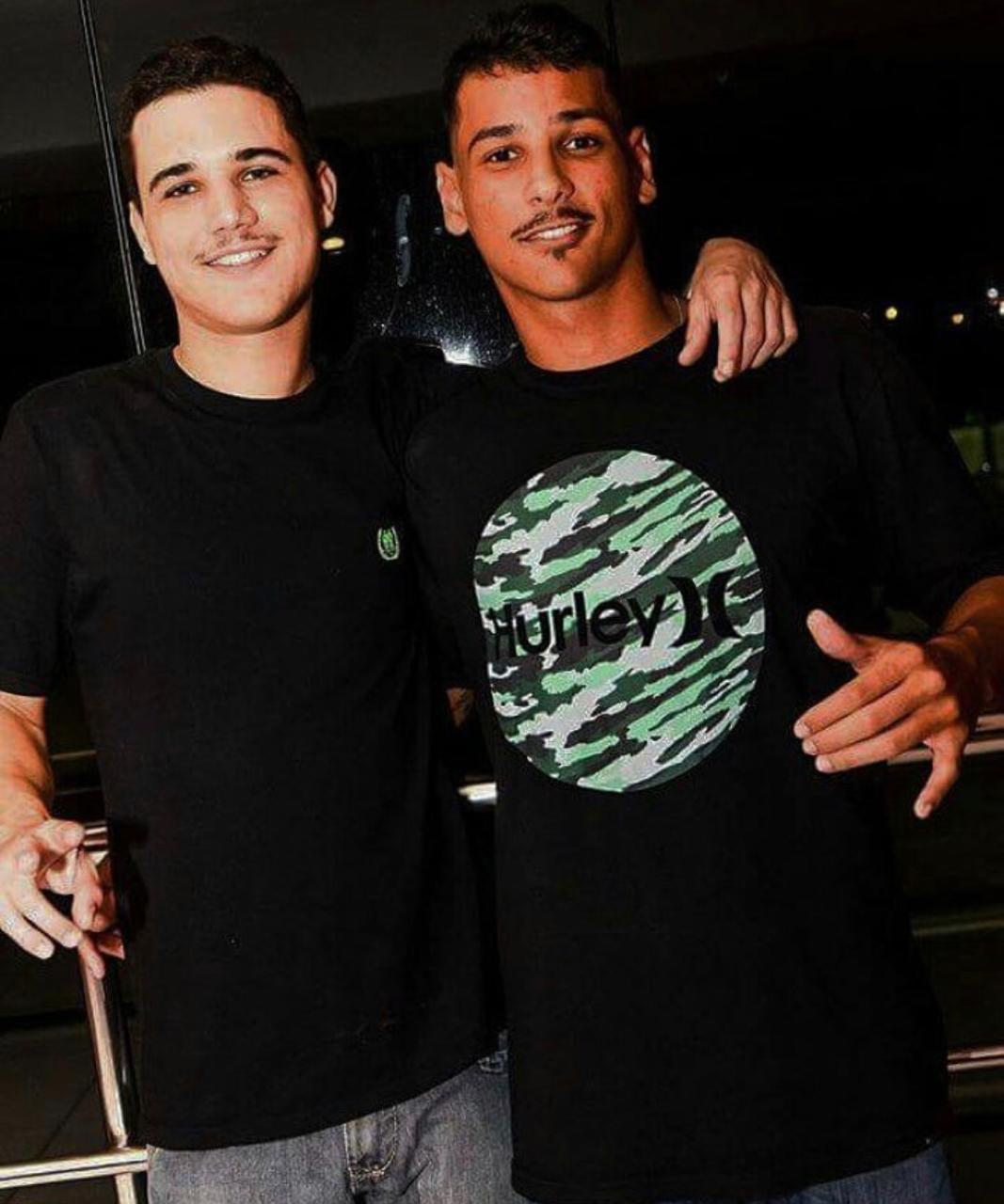 (Lucas Rudeck Sampaio e Marcelo Sampaio, que sobreviveu ao acidente - Foto: Divulgação)