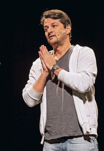 O carioca Marcelo Serrado apresenta no sábado o espetáculo “O ATORmentado”, no Teatro da Ufes (Foto: Divulgação/Guilherme Maia)