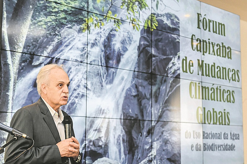 O climatologista Carlos Nobre afirma que os desastres naturais aumentaram no Brasil e cenário é preocupante (Foto: Helio Filho/ Secom-ES)