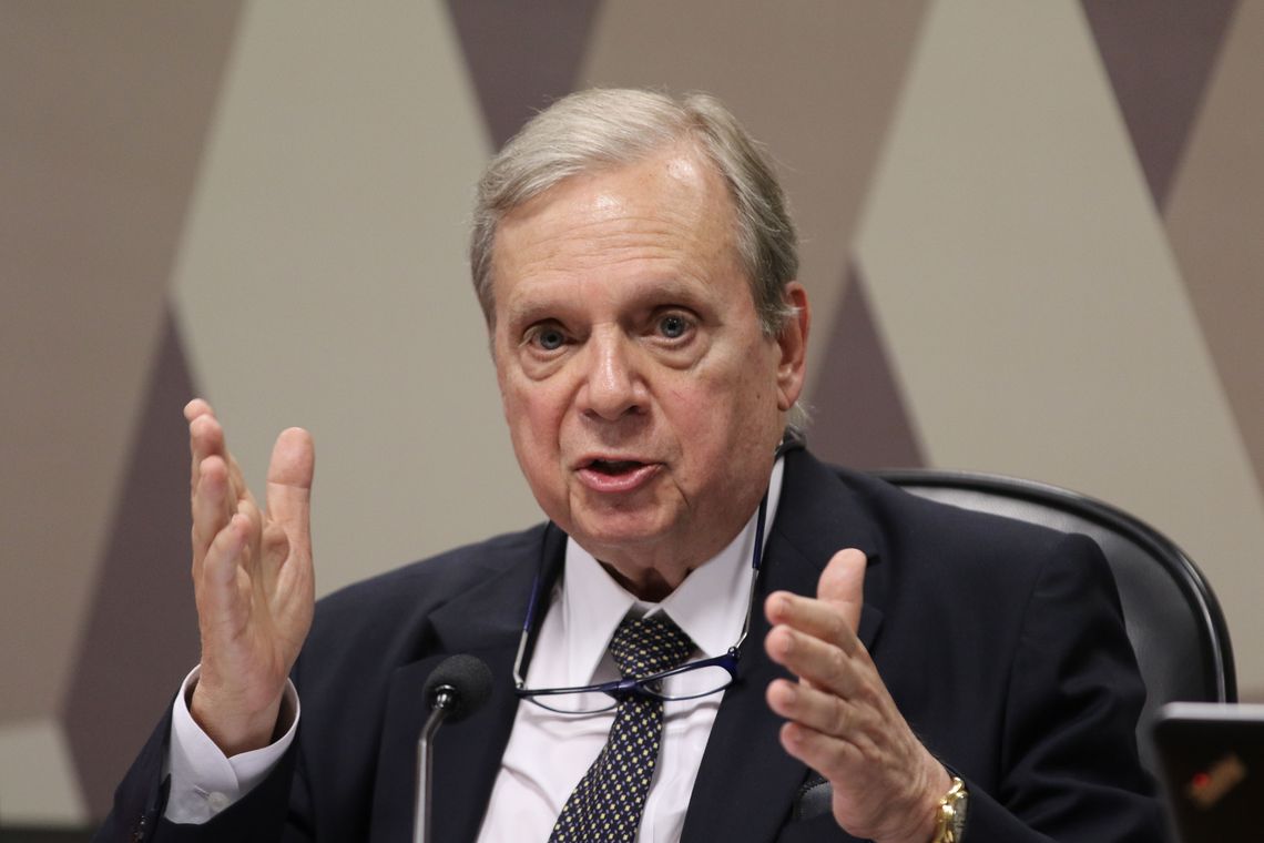 O senador Tasso Jereissati (PSDB-CE), relator do texto, rejeitou 76 emendas recebidas no plenário do Senado (Foto: Fabio Rodrigues Pozzebom/ Agência Brasil)