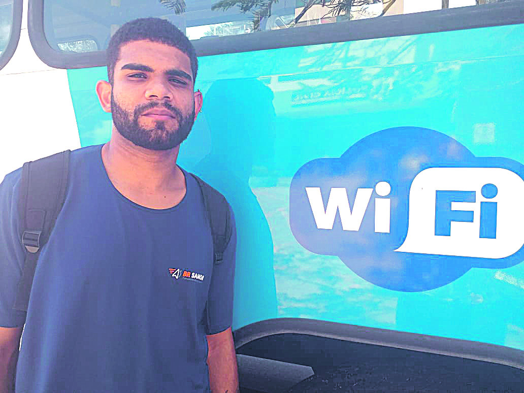 O conferente Vinícius Oliveira, de 21 anos, foi uma das vítimas (Foto: Simony Giuberti)