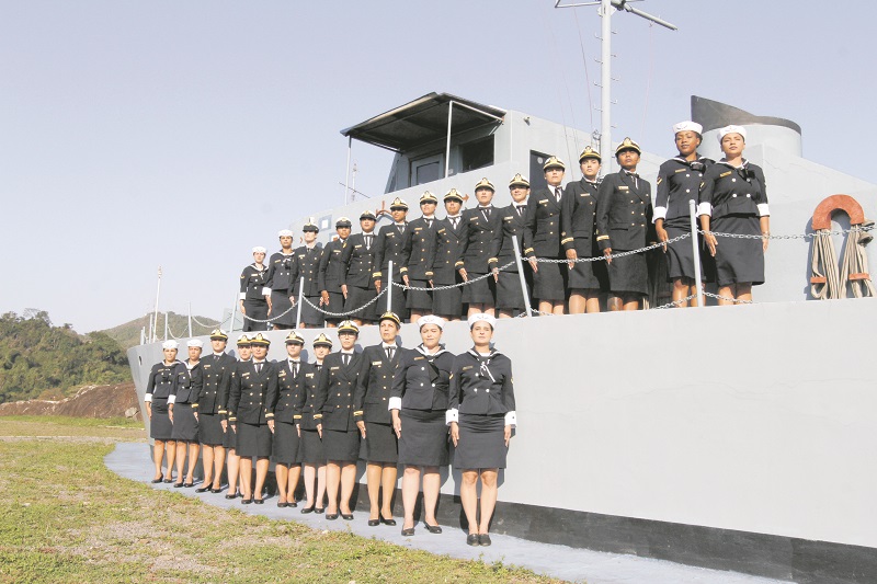 Pelotão feminino da Marinha do Brasil vai ser destaque no desfile cívico-militar, que será realizado na avenida Beira-Mar, a partir das 9 horas. (Foto: Thiago Coutinho/AT)