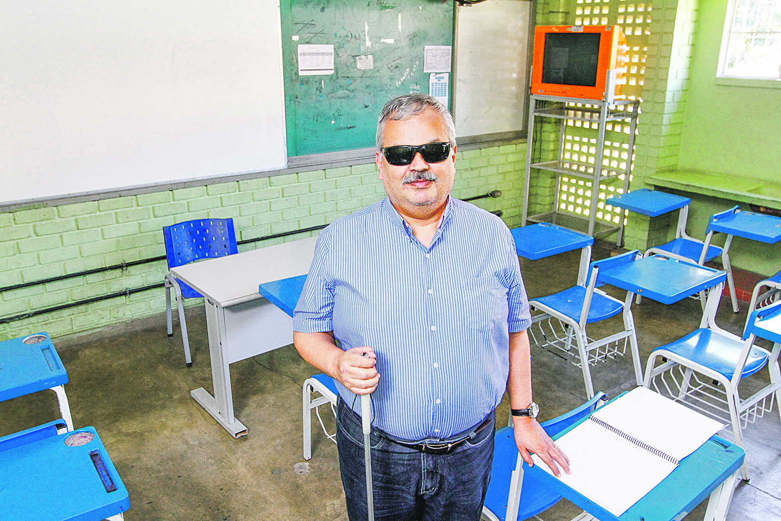 Jerry em sala de aula: “Recomendo que o principal é dar o primeiro passo. Evoluir aos poucos e conquistar um espaço” (Foto: Thiago Coutinho/AT)