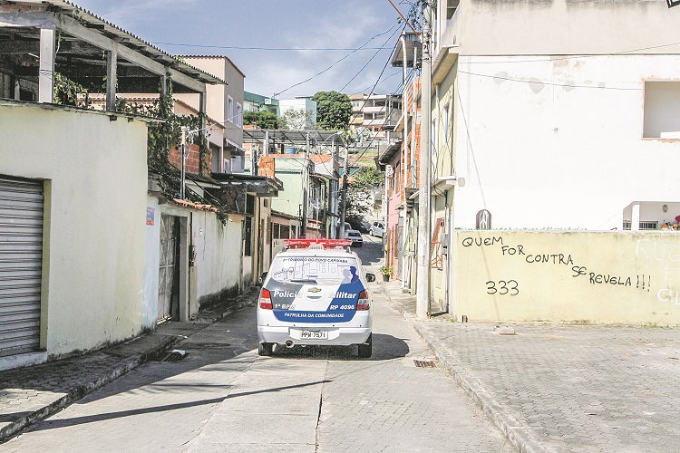 Os responsáveis pela violência, de acordo com a polícia, são traficantes do bairro Andorinhas, em Vitória. (Foto: Fábio Nunes/AT)