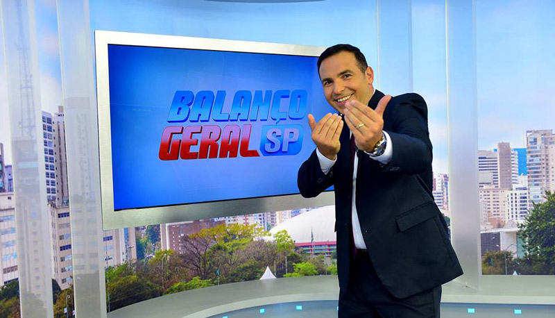 Reinaldo Gottino no comando do Balanço Geral SP (Foto: Reprodução / Facebook)