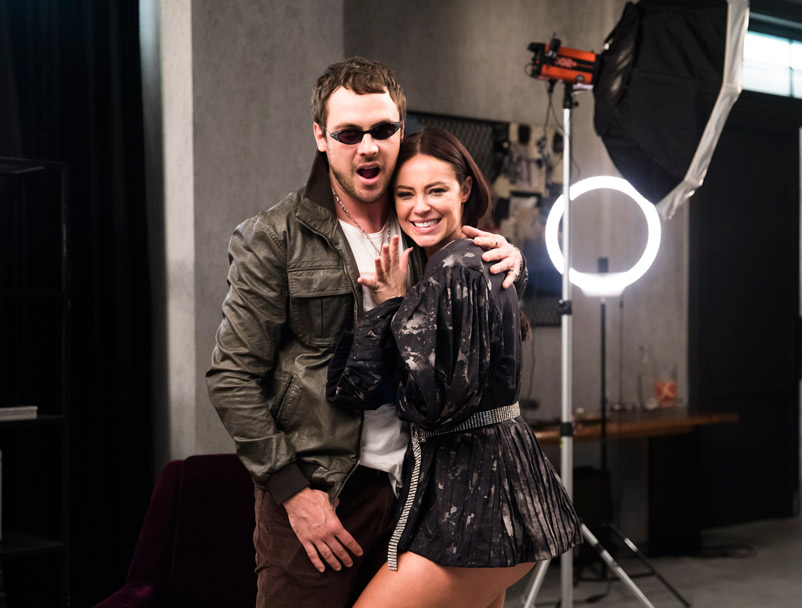 Sérgio Guizé e Paolla Oliveira em "A Dona do Pedaço" (Foto: João Miguel Júnior/TV Globo)