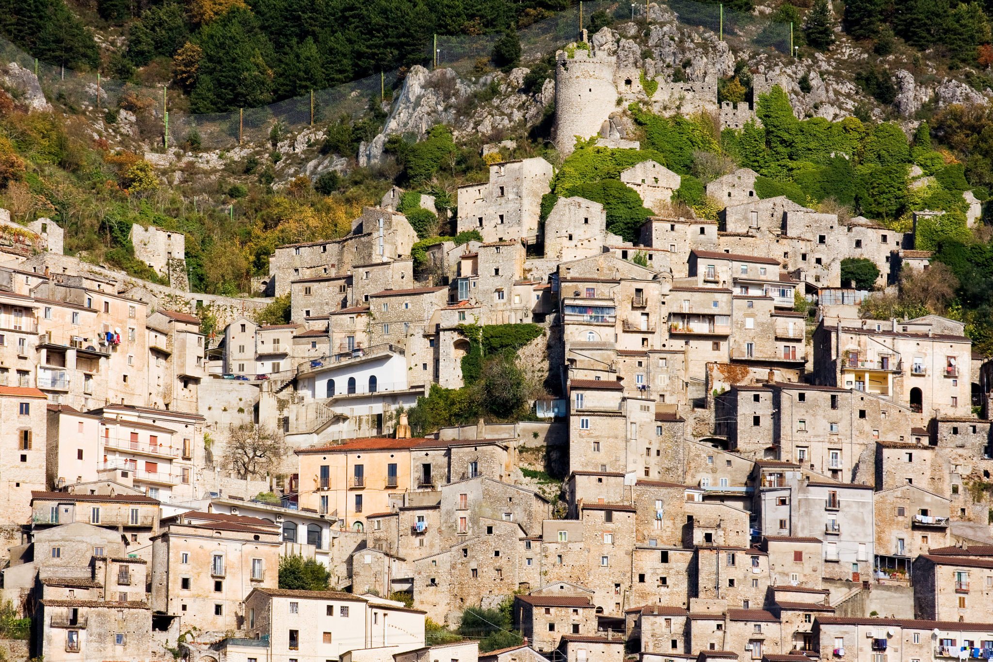 Veduta di Pesche, em Molise (Foto: Viajando para a Itália)