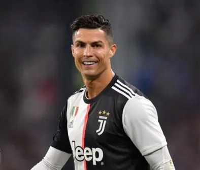 Imagem ilustrativa da imagem Após 72 dias, Cristiano Ronaldo retorna aos treinamentos na Juventus