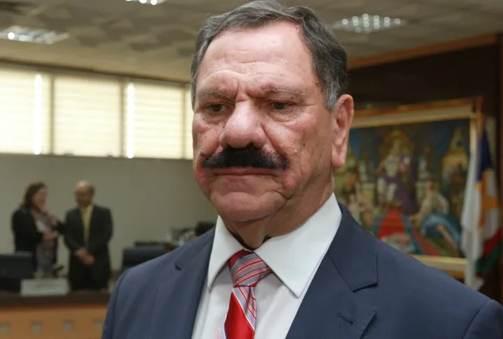 Imagem ilustrativa da imagem Tribunal de Justiça pode cortar estagiários e terceirizados se não houver integração de comarcas