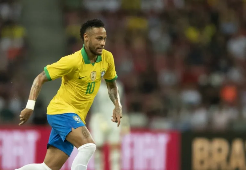 Neymar durante partida entre Brasil e Senegal