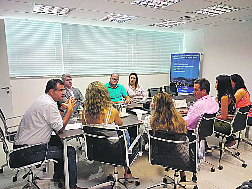 Consultores estarão no local para esclarecer as  dúvidas referentes a questões burocráticas que envolvem a administração (Foto: Divulgação/ Ademi-ES)