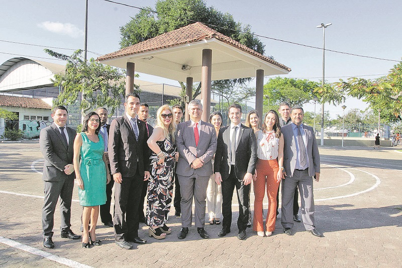 Advogados do Plantão da Cidadania: expectativa é de que mais de 10 mil pessoas recebam atendimento na praça (Foto: Kadidja Fernandes/AT)
