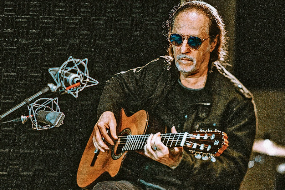 “Minha música é pop porque é essencialmente popular”, diz Alceu (Foto: Augusto/SKR Films )