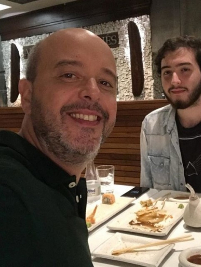 Alex Escobar e o filho Pedro (Foto: Reprodução / Instagram)