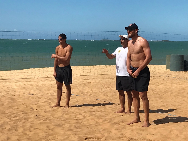 Álvaro Filho e Alison treinam em Vila Velha, com o técnico Leandro Brachola (Foto: Felipe Pacheco)