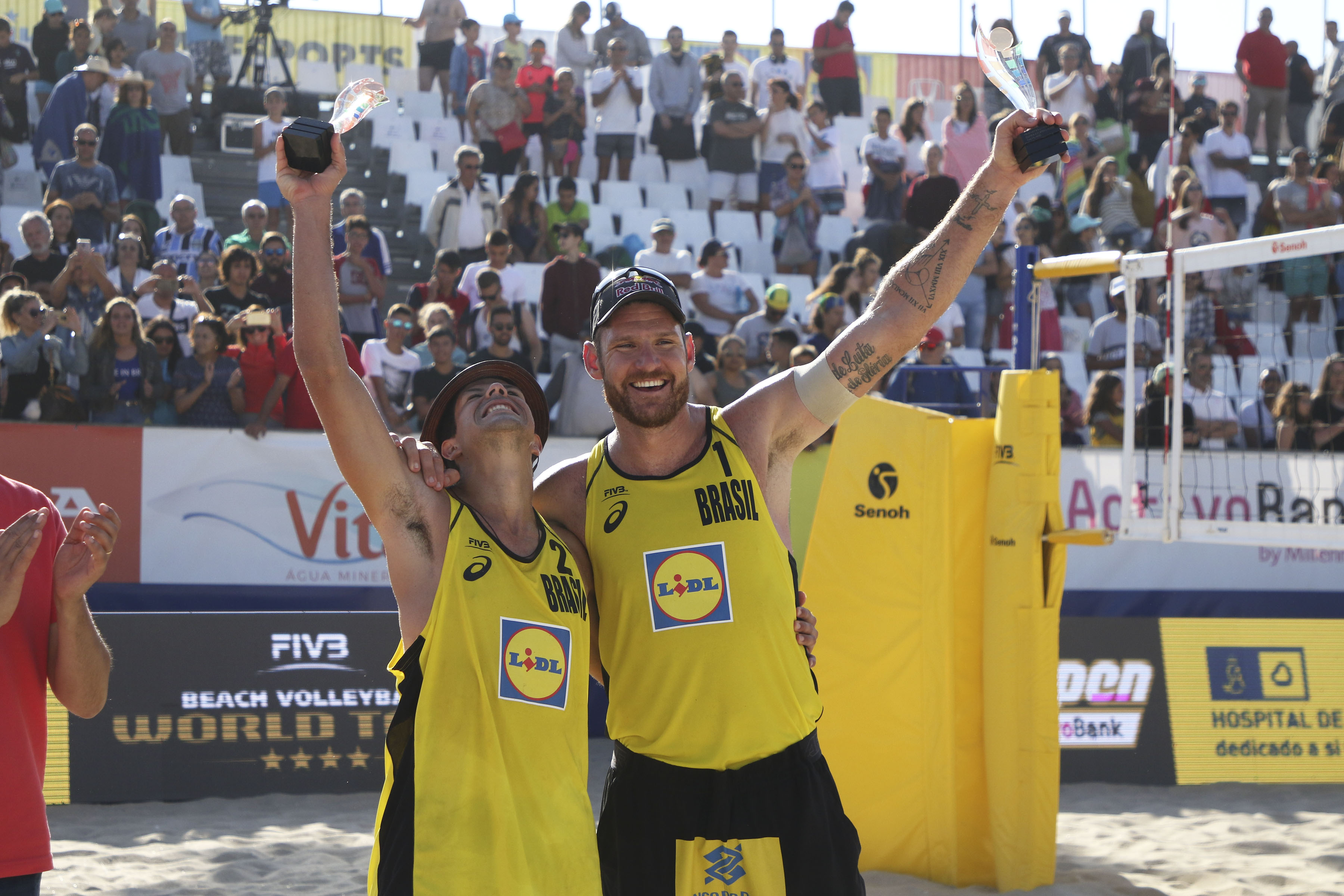 Alvinho e Alison: dupla vai jogar a Olimpíada de Tóquio/2020 (Foto: FIVB)