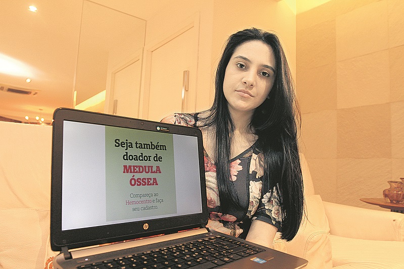 Ana Carolina usa redes sociais na campanha: “Quem se cadastrar como doador, poderá ajudar a mim ou outra pessoa”. (Foto: Dayana Souza/AT)