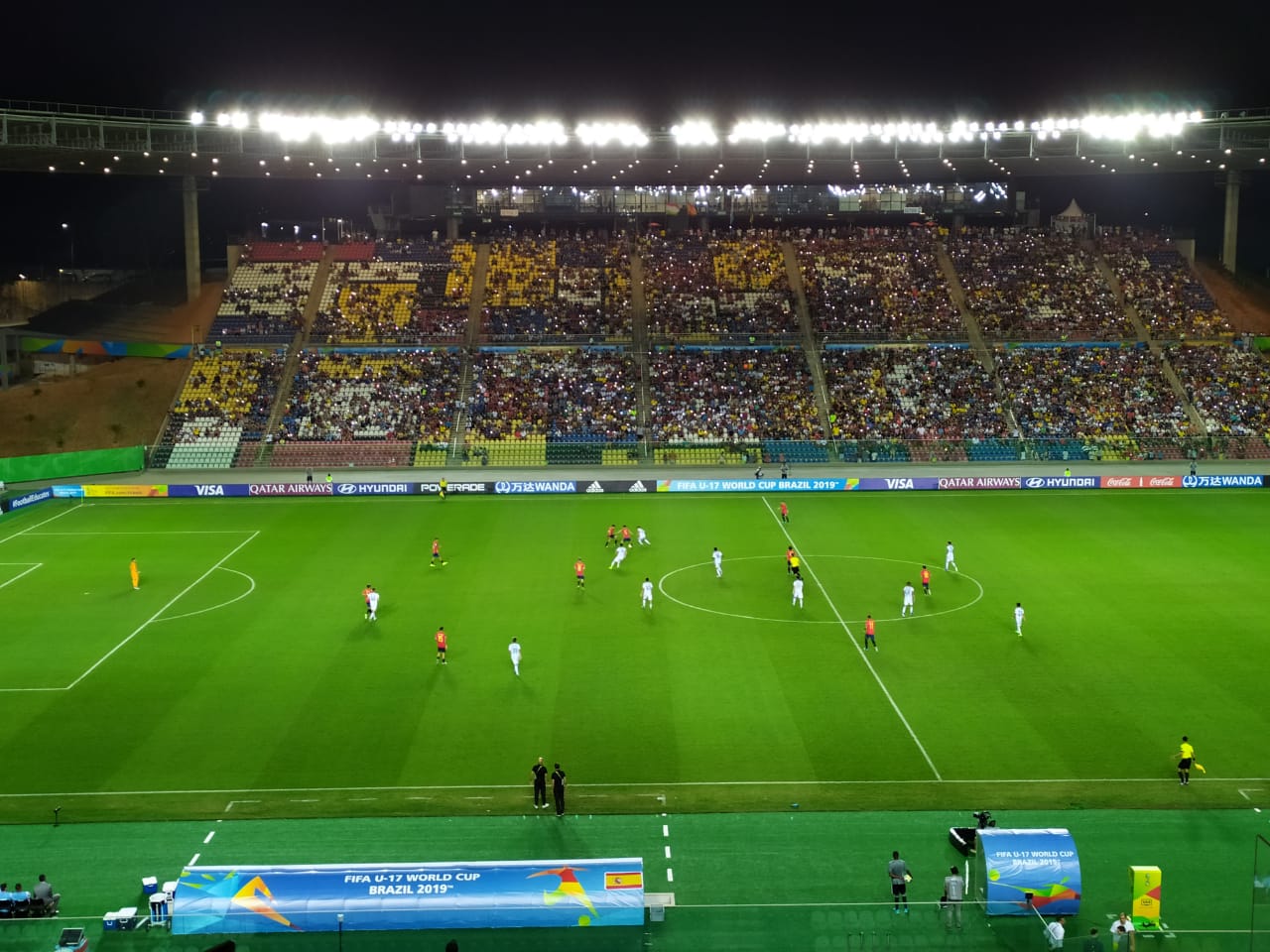 Espanha e Argentina jogaram para mais de seis mil pessoas no Estádio (Foto: Henrique Montovanelli / AT)