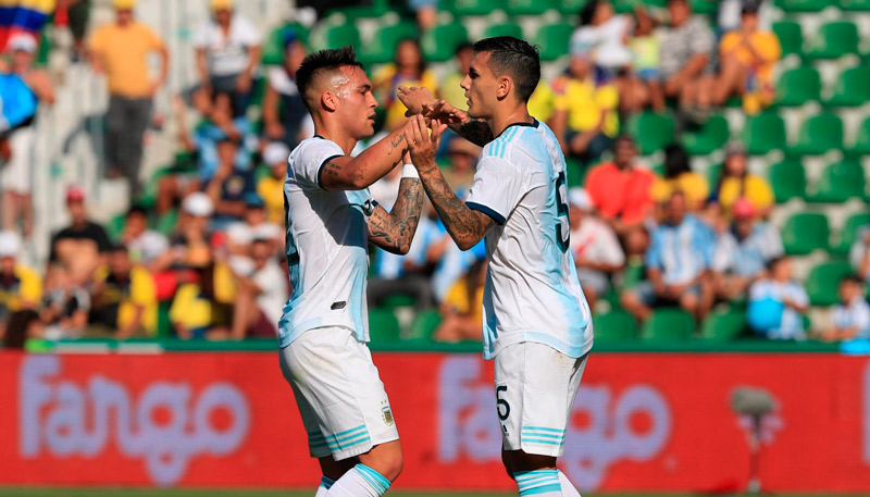 Argentinos golearam os equatorianos por 6 a 1 em amistoso realizado em Elche (Foto: Reprodução / Twitter)