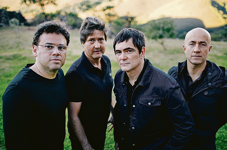 Henrique Portugal, Lelo Zaneti, Samuel Rosa e Haroldo Ferretti: orgulho da história da banda (Foto: Divulgação/Diego Ruahn)