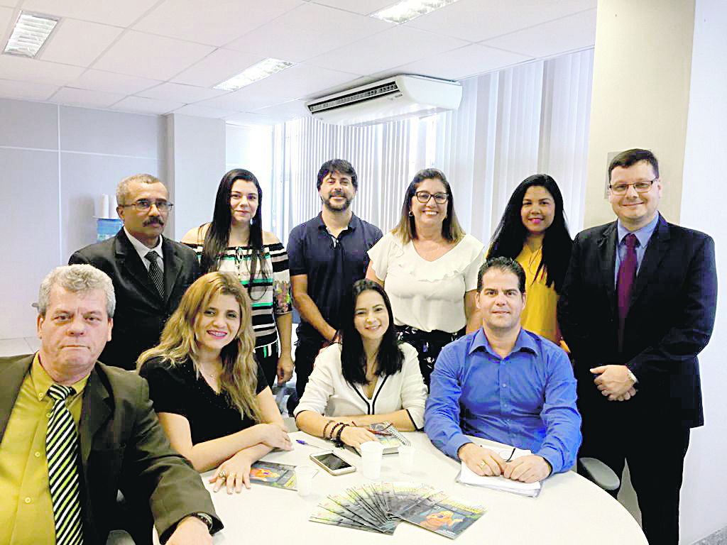 Equipe do Centro de Ensino Superior de Vitória (CESV) trabalha para a adequada formação dos futuros profissionais (Foto: Divulgação/ CESV)