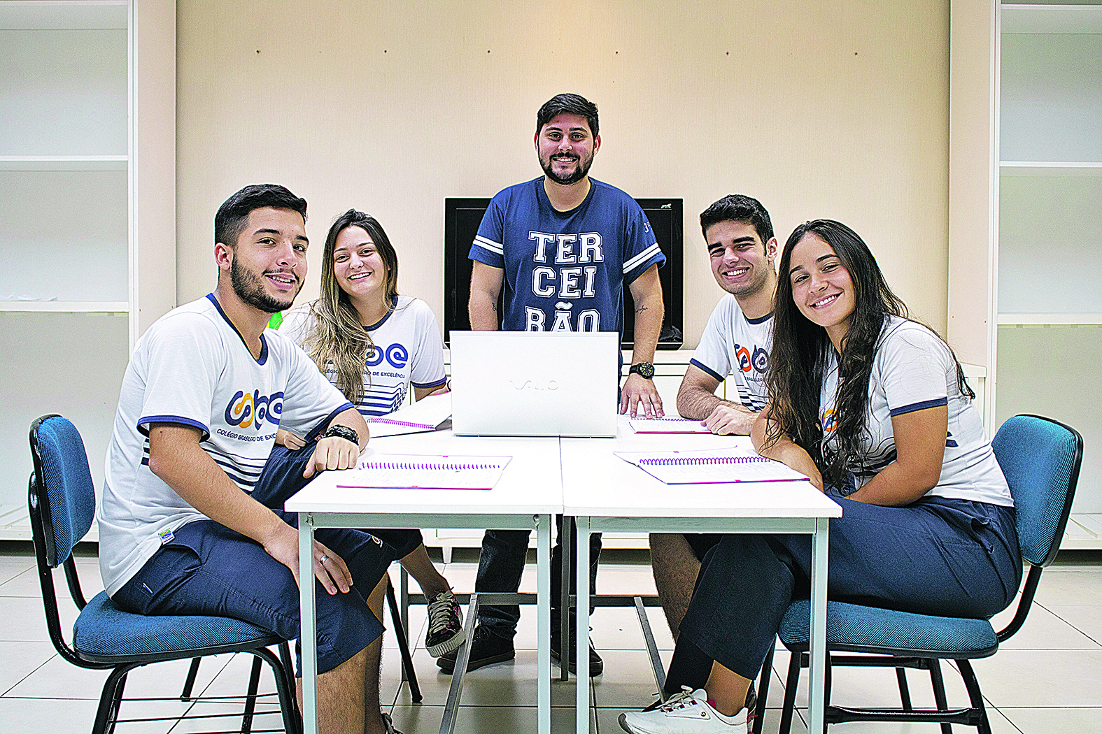 Os alunos do Cobe são preparados para o Enem, para a faculdade e para o mercado de trabalho (Foto: Divulgação/ Cobe)