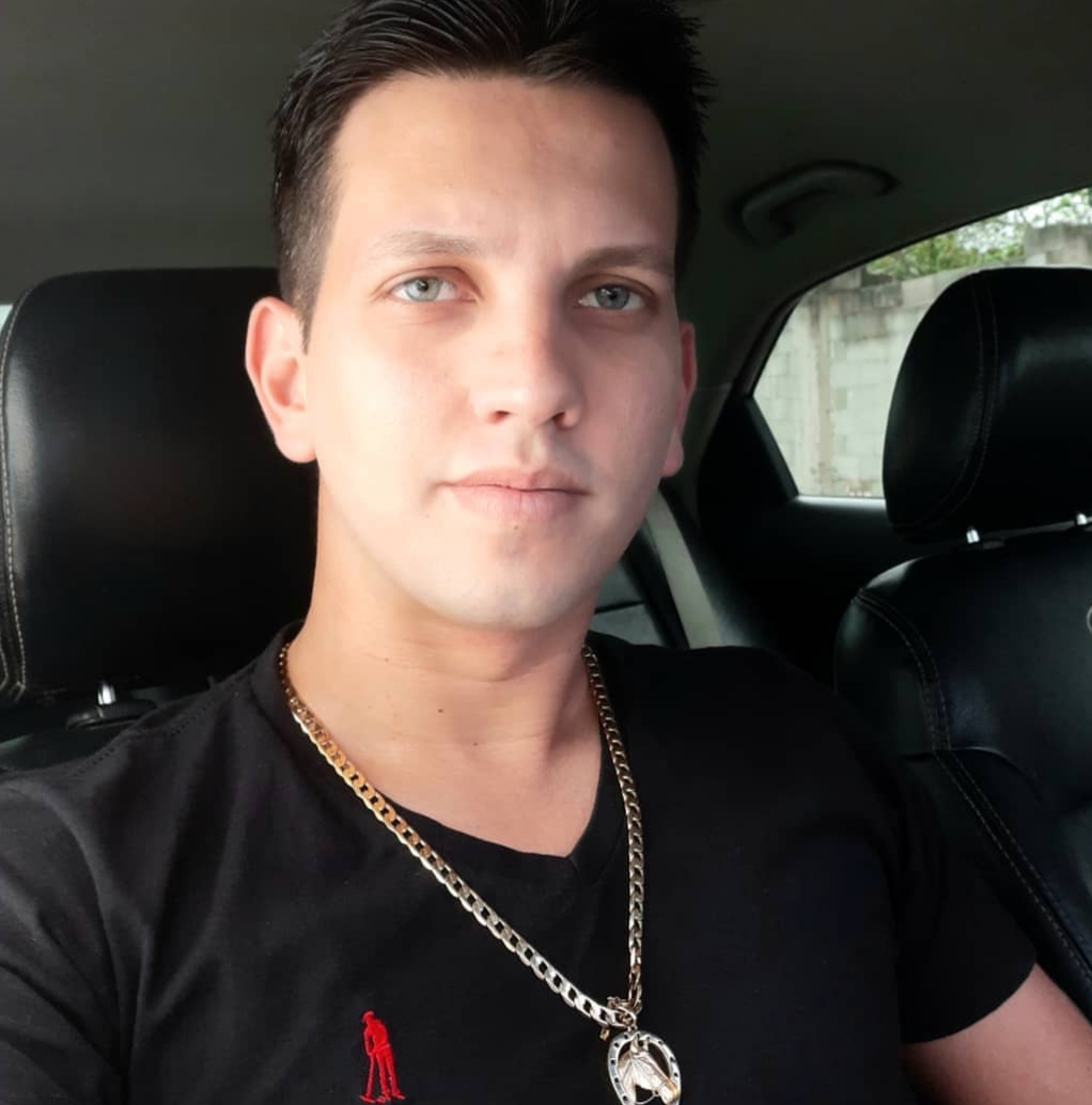 Dyego Pimentel tinha 28 anos e foi assassinado na noite de quarta-feira (16) na Serra. (Foto: Acervo Pessoal)