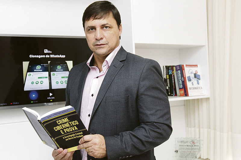 O especialista em tecnologia Eduardo Pinheiro afirmou que é importante criar uma senha no celular (Foto: Kadidja Fernandes / AT - 15/06/2019)