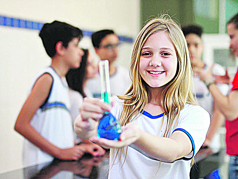 Química e Física desde o 6º ano (Foto: Divulgação/ Centro Educacional Erlach)