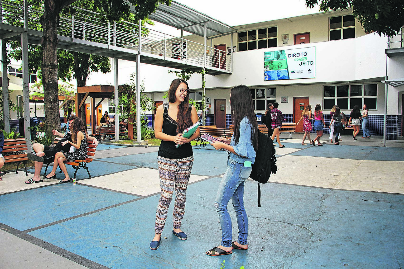 Alunos da FDV são estimulados a experimentarem diferentes atividades para ajudar na escolha profissional (Foto: Leone Iglesias)