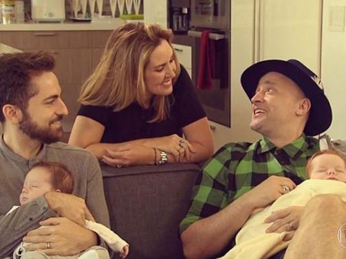 Paulo Gustavo, 40, divulgou pela primeira vez o rostinho dos filhos gêmeos, Gael e Romeu. (Foto: Reprodução Instagram)