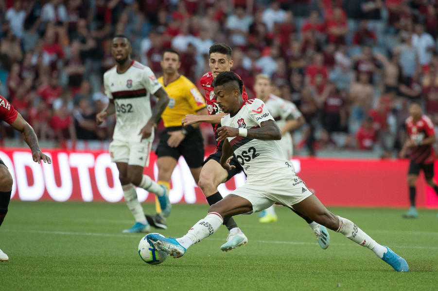 Bruno Henrique foi o autor dos gols da partida (Foto: Alexandre Vidal/ Fla Imagem/ Divulgação)