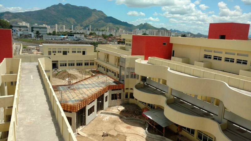 Novo hospital está sendo construído em Colina de Laranjeiras. (Foto: Gleberson Nascimento / AT)