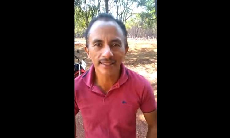 Manoel Gomes, 50, autor do hit "Caneta Azul" (Foto: Reprodução/YouTube)