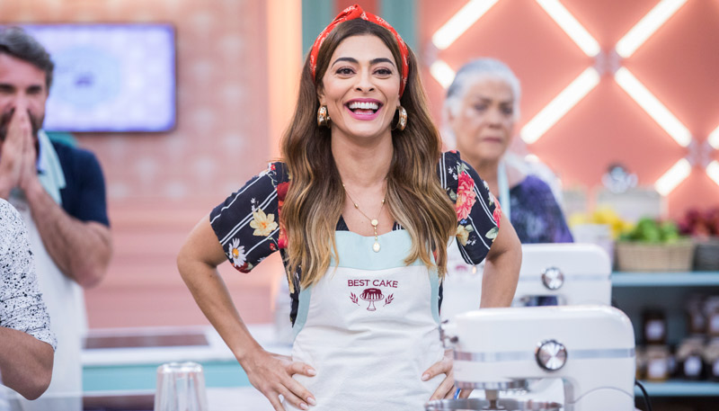 Maria da Paz (Juliana Paes) no programa Best Cake (Foto: Globo/ Victor Pollak)