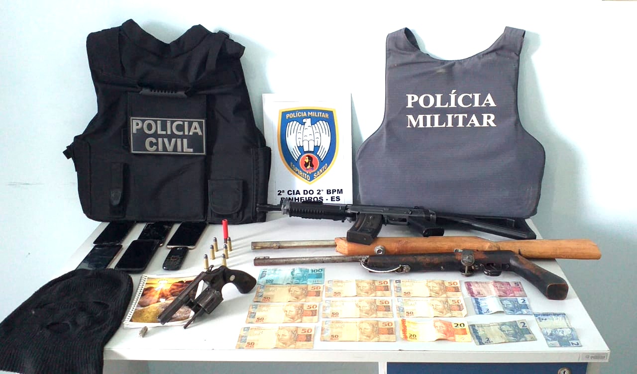 Material apreendido durante operação policial em Pinheiros. (Foto: Divulgação)