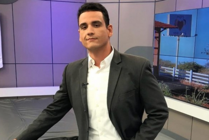 O jornalista ficou uma hora em poder de assaltantes em Salvador. (Foto: Reprodução/TV Record)