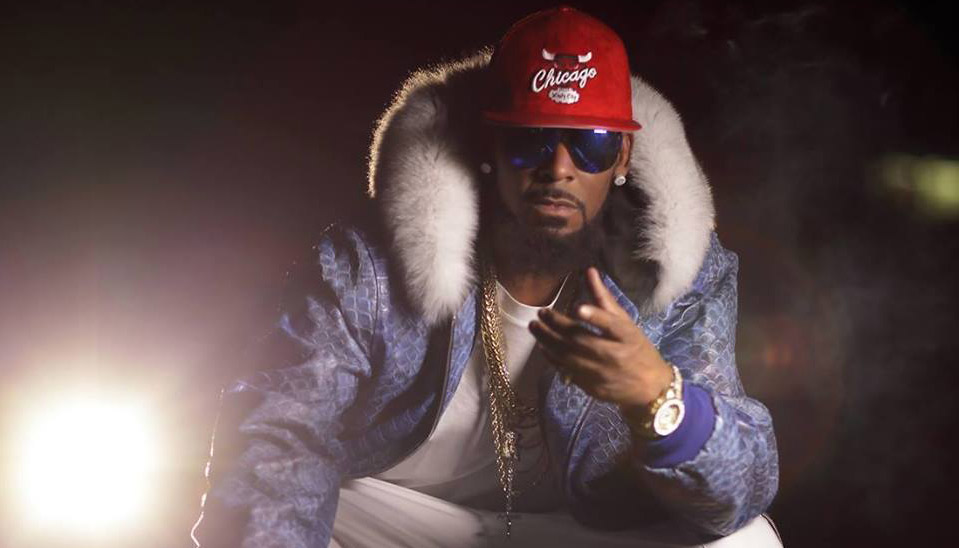 Cantor R. Kelly (Foto: Divulgação / Facebook)