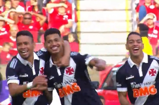 Marrony balançou a rede para o Vasco (Foto: Reprodução/ SporTV/ Premiere)