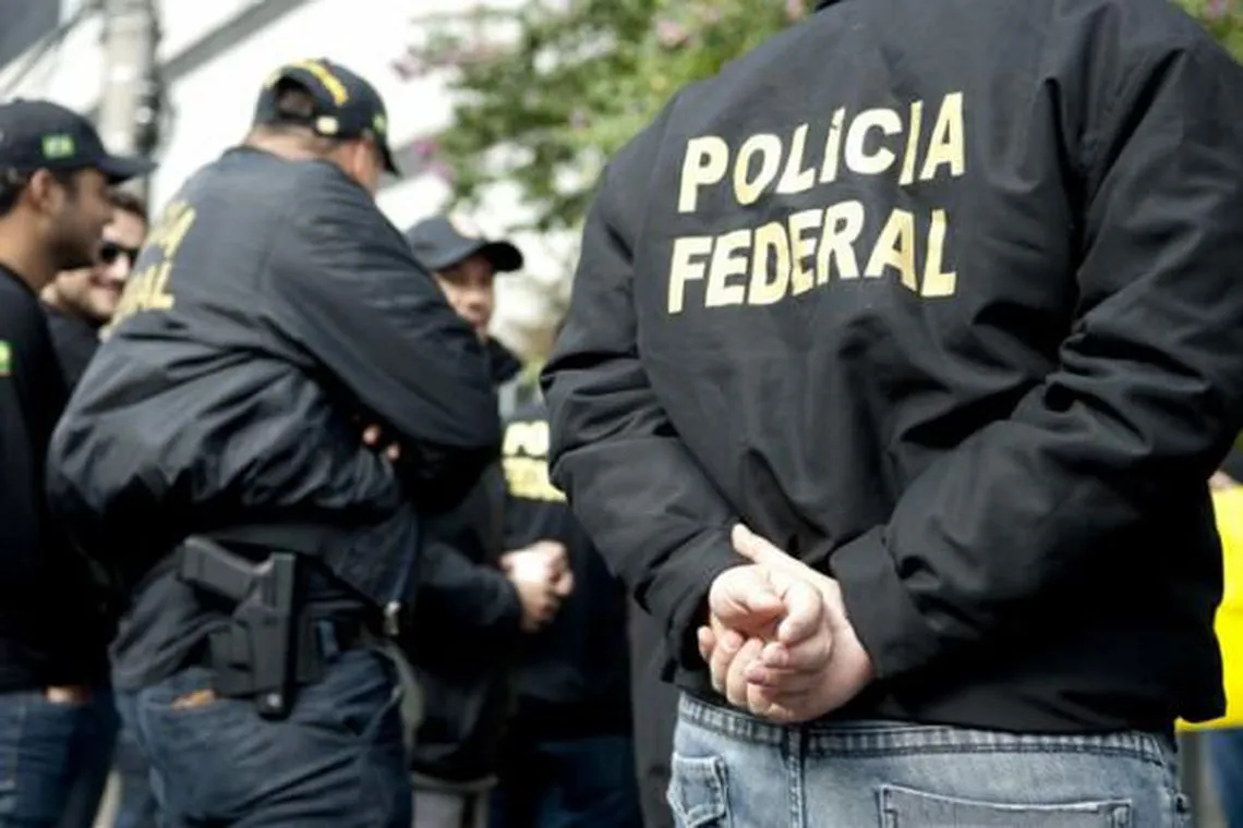 Imagem ilustrativa da imagem PF faz busca e apreensão por ordem de Moraes em inquérito sobre atos antidemocráticos
