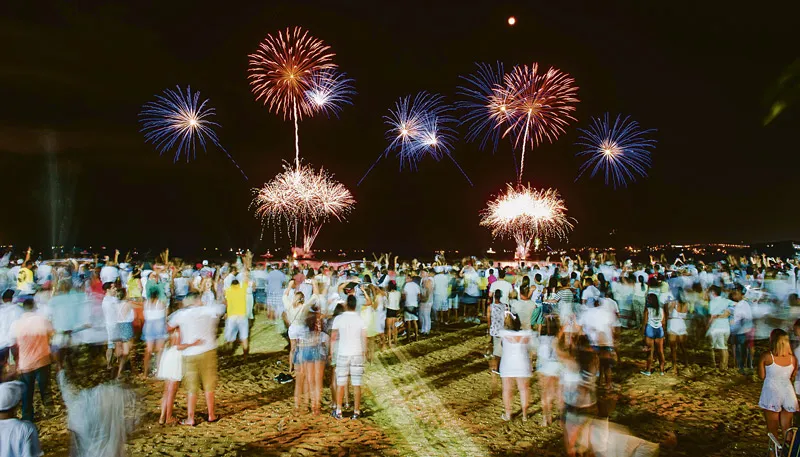 Imagem ilustrativa da imagem Vitória terá fogos de artifício silenciosos no Ano Novo
