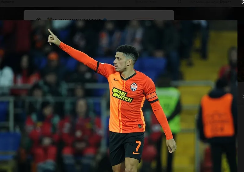 Imagem ilustrativa da imagem Taison revela convite de treinador para jogar no Corinthians, mas prefere o Inter