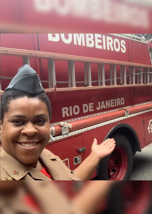 Imagem ilustrativa da imagem Após ataque racista, atriz pede que fãs respeitem trabalho de bombeiros